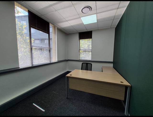 129M² OFFICE TO LET IN SANDTON CENTRAL